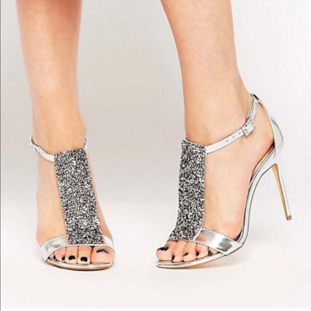 NEW Ted Baker Primrose Silver Druzy Embellished T-Strap Pumps sz 9